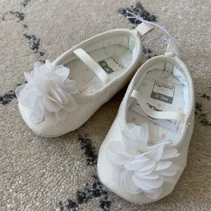 New Carter’s baby girl dress shoes